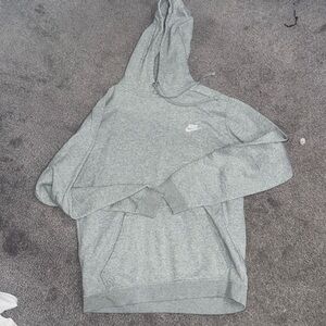 Men’s grey Nike sweatshirt